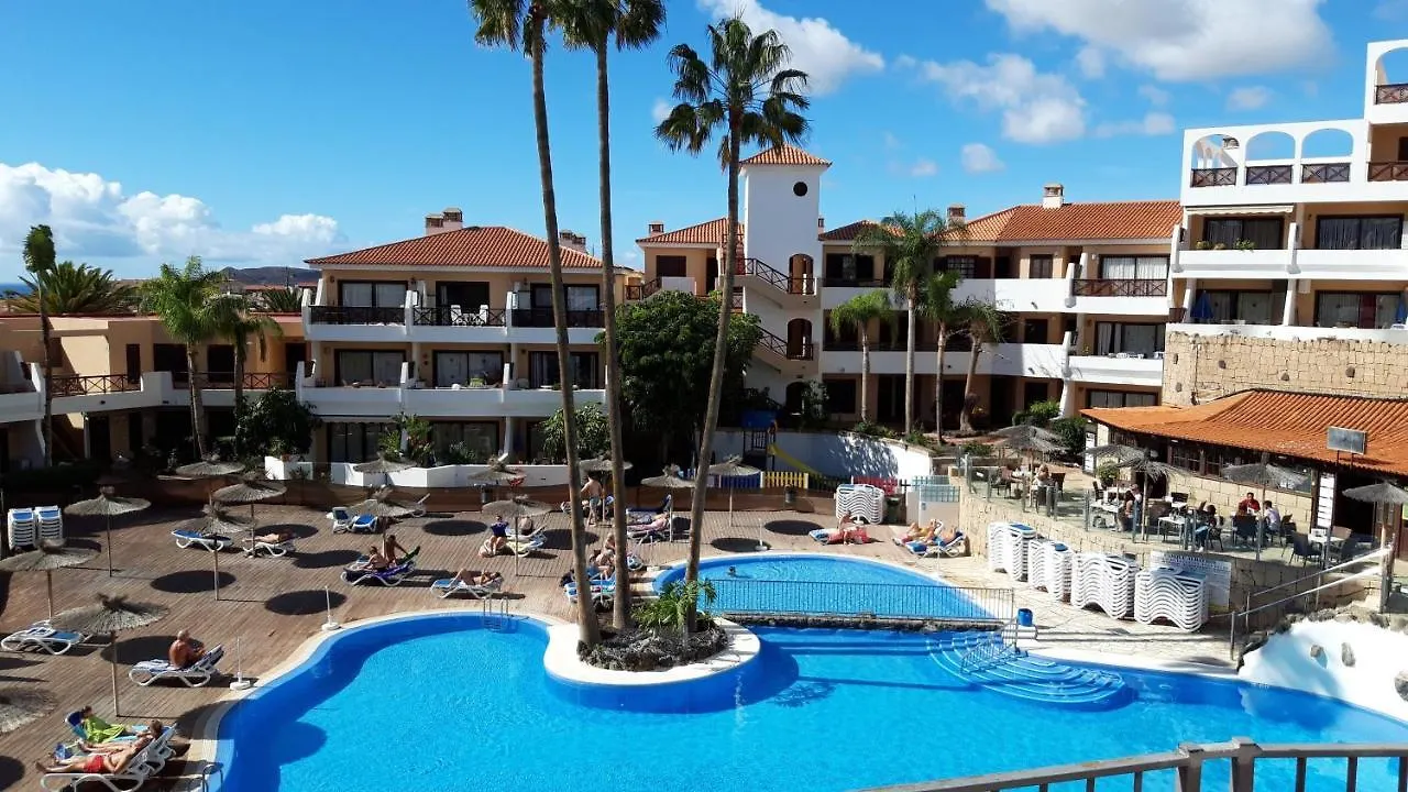 Apartment With Pool And Gardens Near The Coast San Miguel de Abona