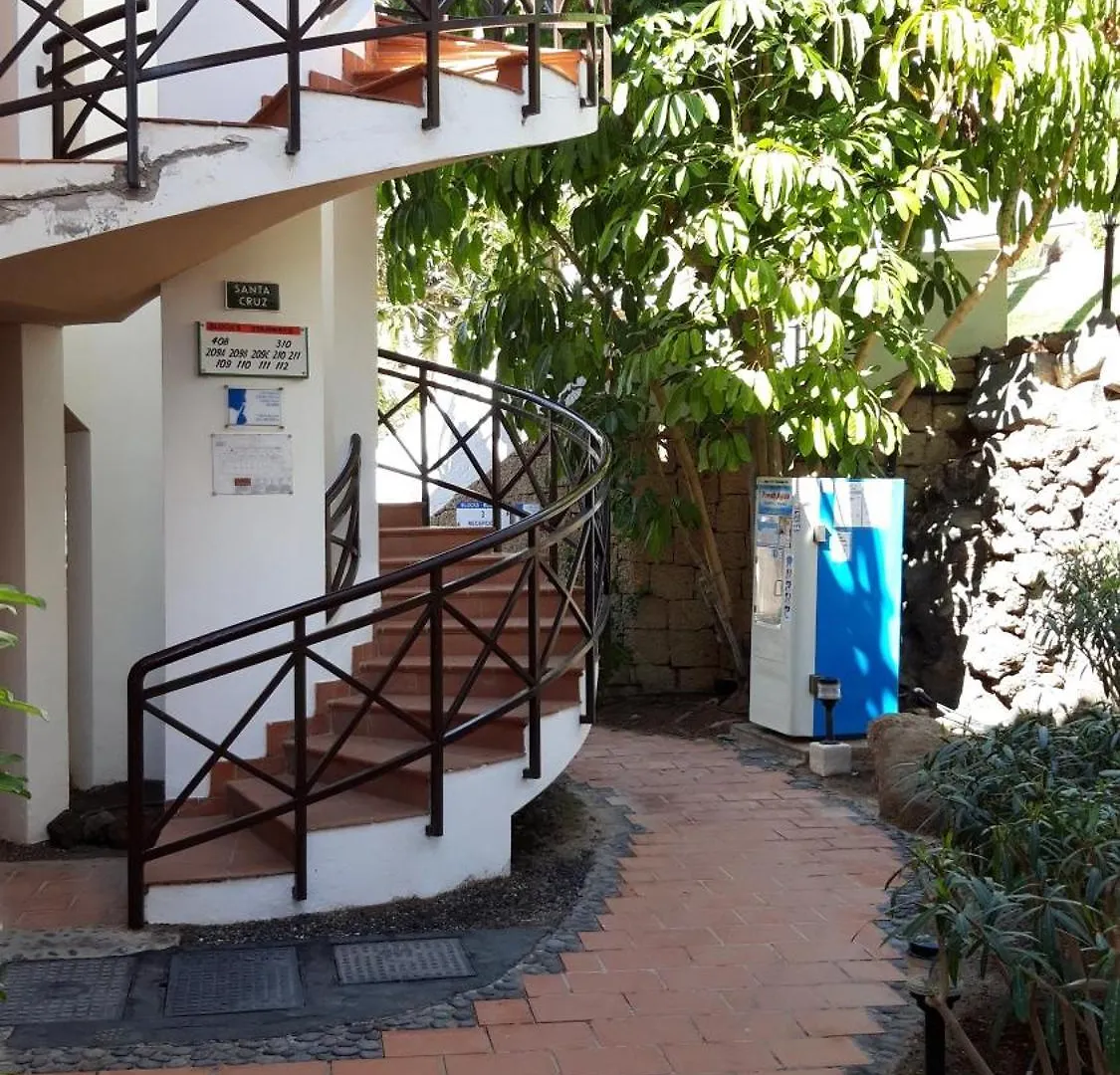Apartment With Pool And Gardens Near The Coast San Miguel de Abona