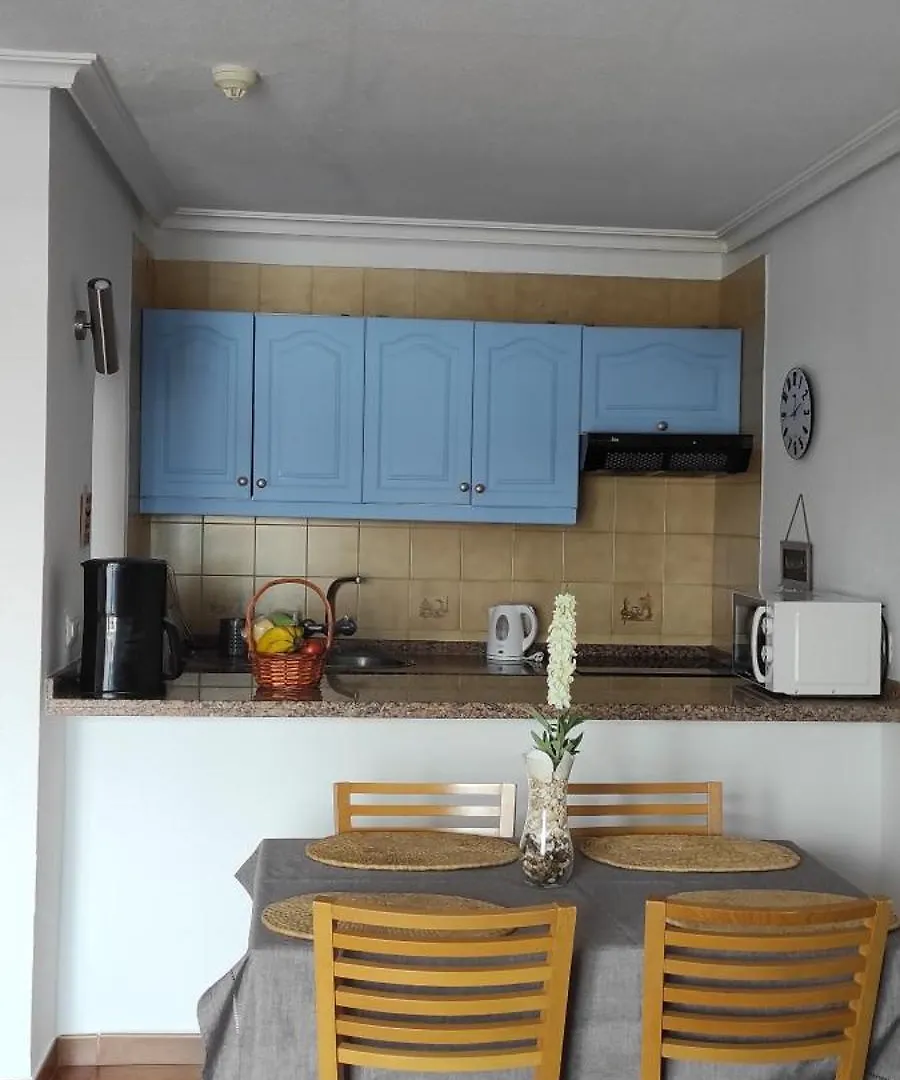 Apartment With Pool And Gardens Near The Coast San Miguel de Abona